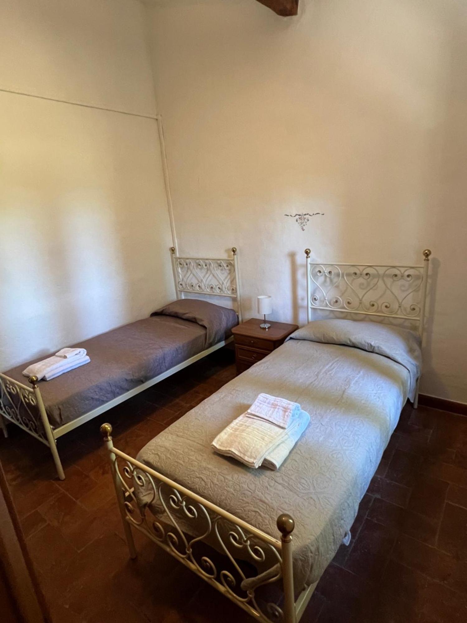 Agriturismo Diffuso Monte Oliveto Maggiore Chiusure Extérieur photo